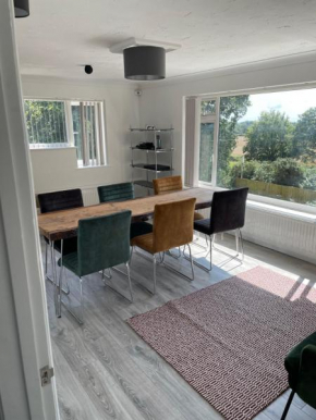 2 Bedroom Flat with parking Cromer & Sheringham